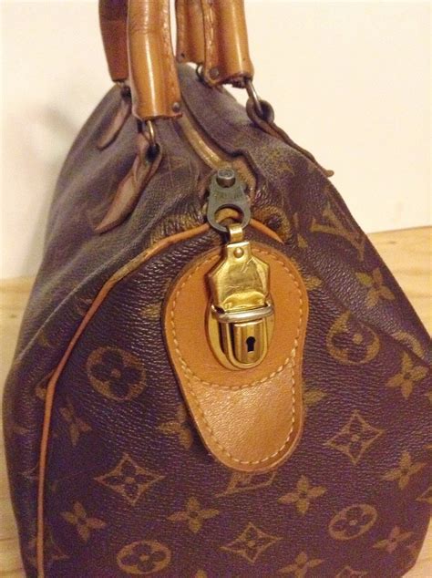 class a louis vuitton bag